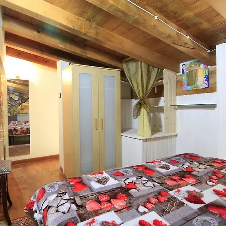 La Casa Del Vicolo Holiday home