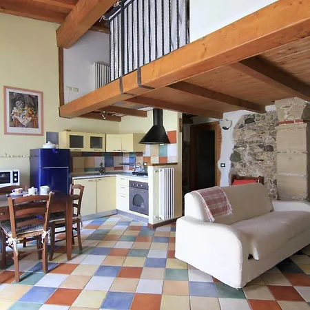 La Casa Del Vicolo Holiday home *